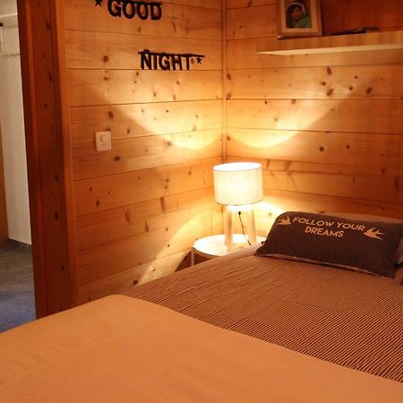 La Boutique Apartment Rossiniere Luaran gambar
