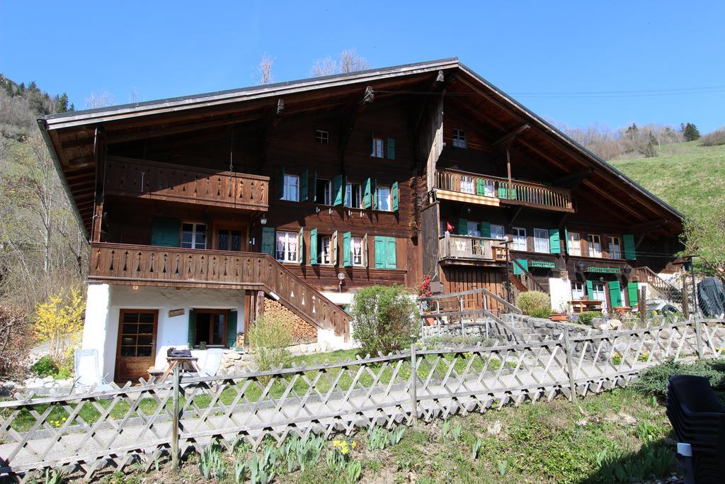La Boutique Apartment Rossiniere Luaran gambar