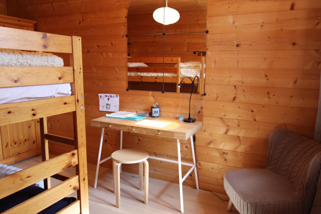 La Boutique Apartment Rossiniere Luaran gambar