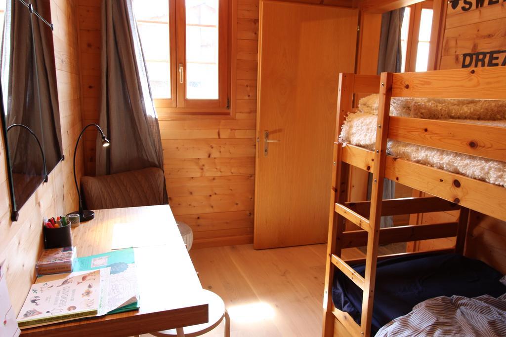 La Boutique Apartment Rossiniere Luaran gambar